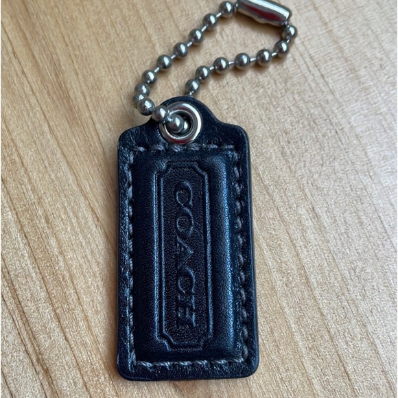 Coach Black Leather Handbag Hangtag With Silver Chain. - Picture 6 of 6